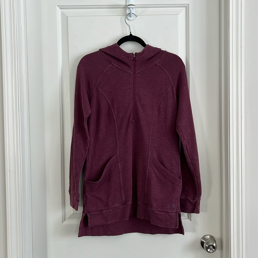 North Face hoodie size small